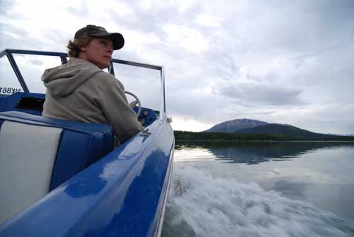 t-speedboat-1.jpg